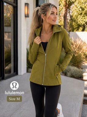Lululemon Women’s Olive Green Hooded Full-Zip Jacket Size M